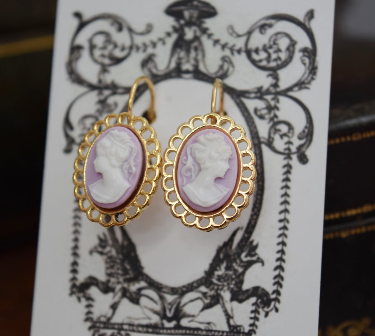 Lavender Purple Lace Edge Cameo Earrings – Dames a la Mode