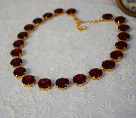 Garnet Red Collet Necklace - Medium Round