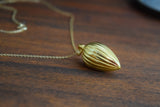 Edwardian Golden Pendant Necklace