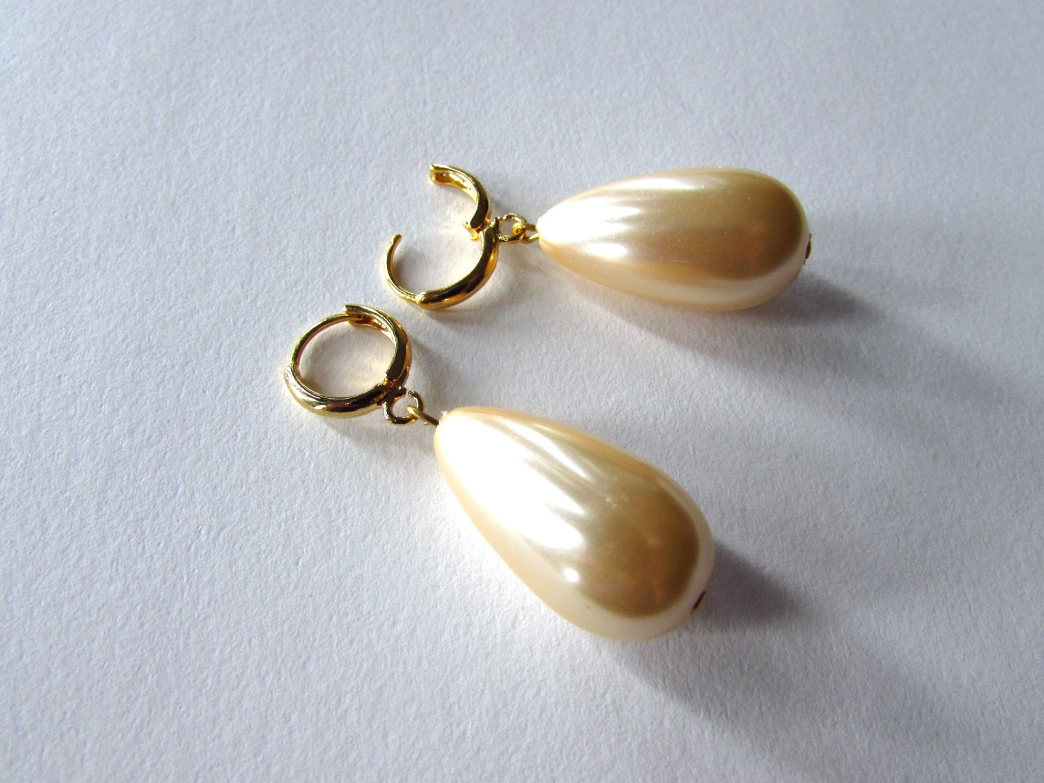 Large teardrop pearl earrings online